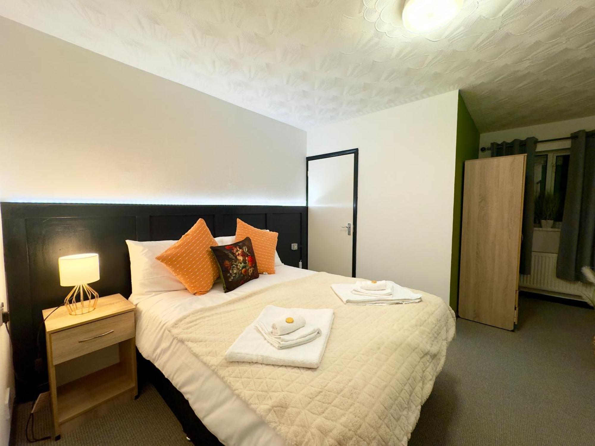 Coastal Park Accommodation Llanelli Dış mekan fotoğraf