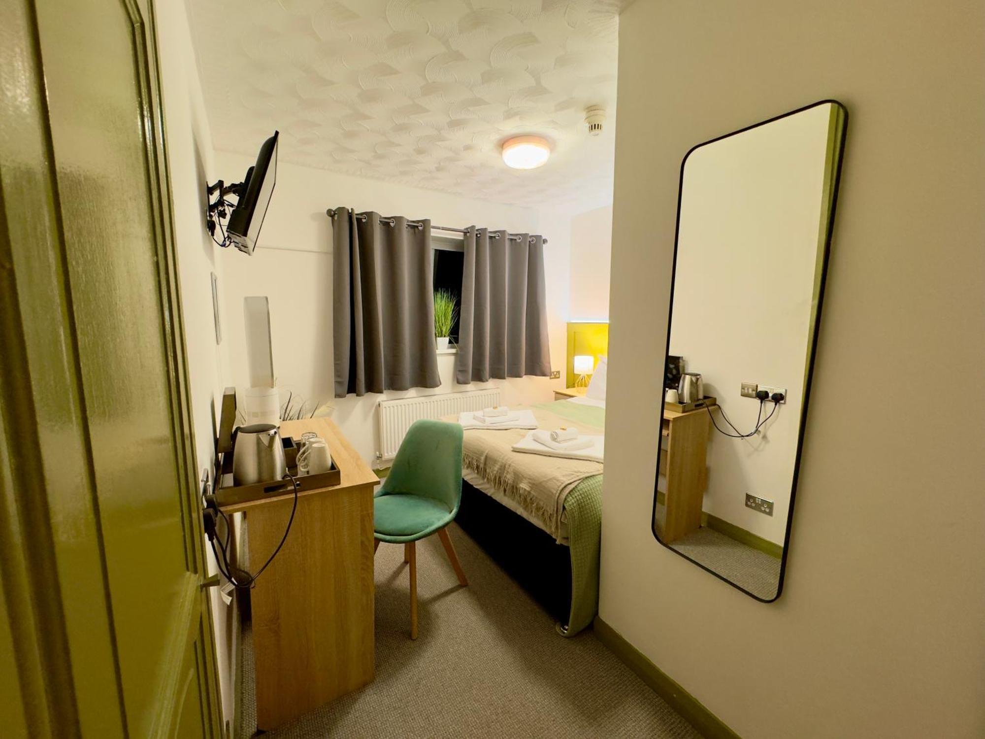 Coastal Park Accommodation Llanelli Dış mekan fotoğraf