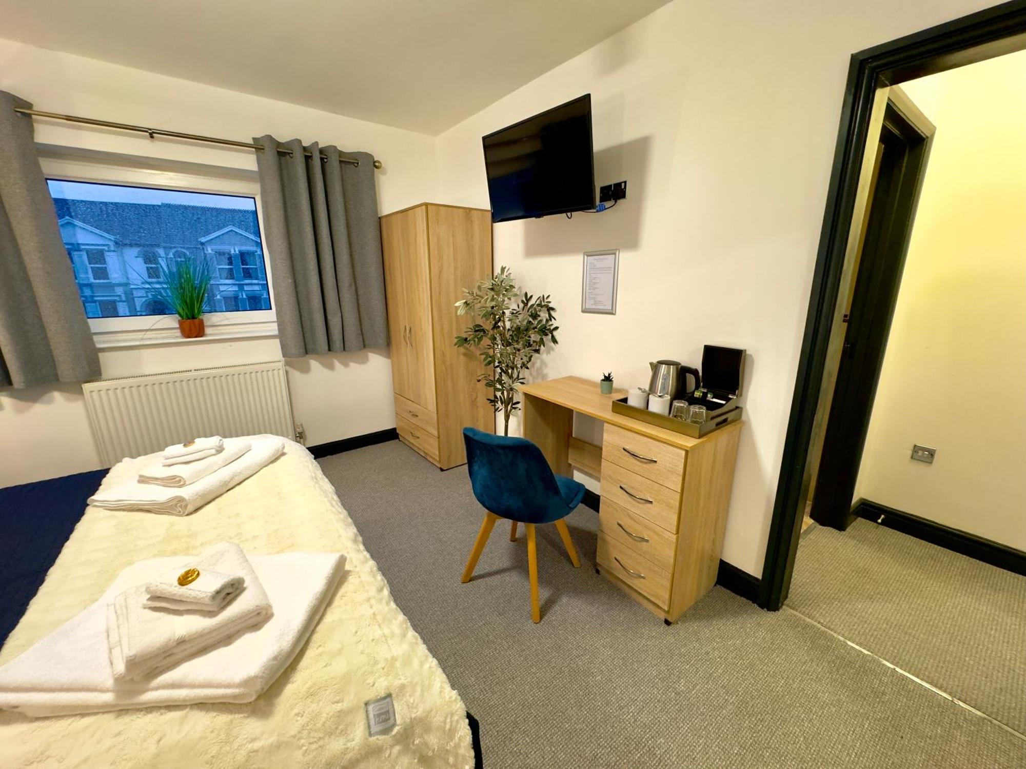 Coastal Park Accommodation Llanelli Dış mekan fotoğraf