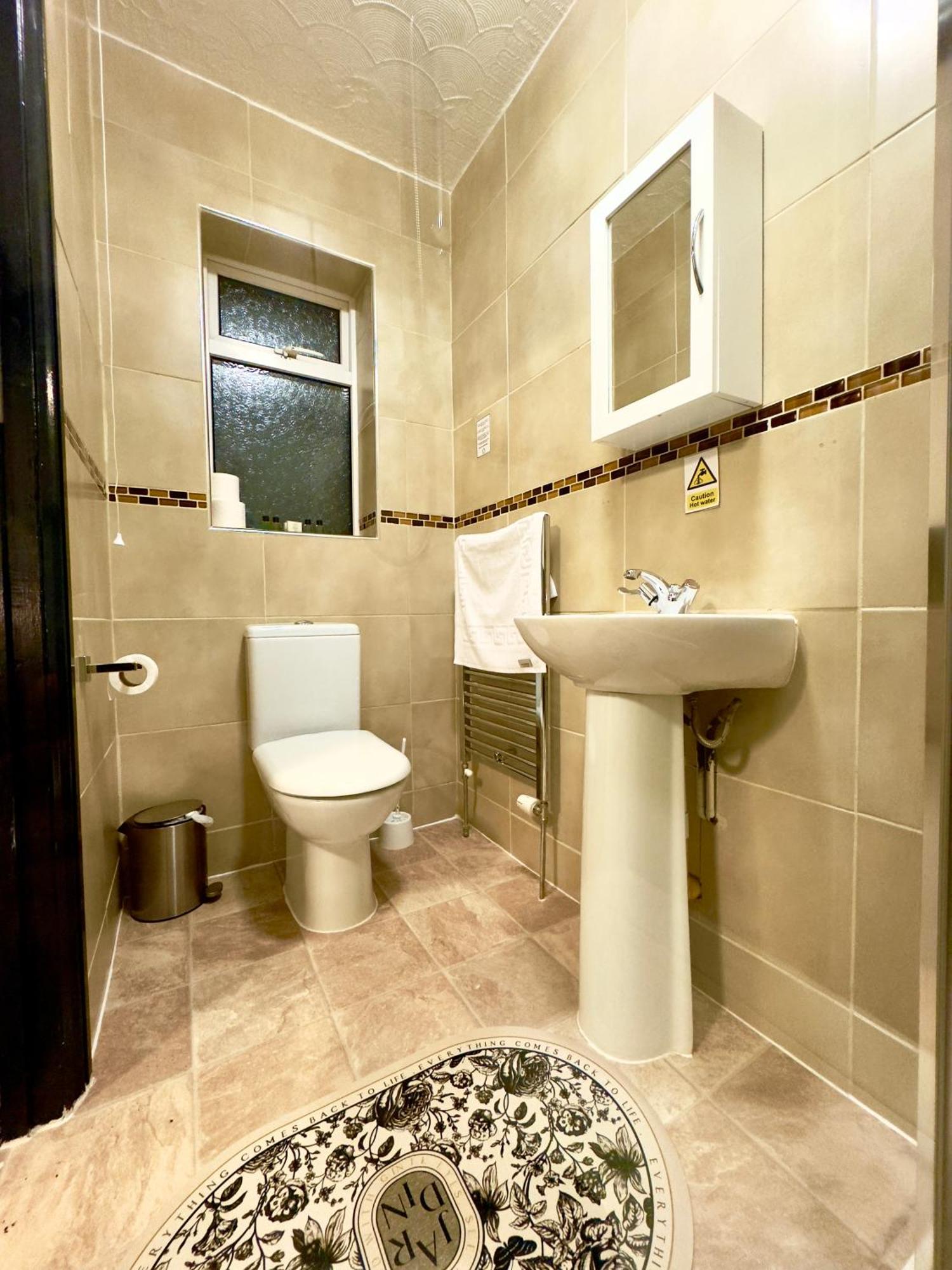 Coastal Park Accommodation Llanelli Dış mekan fotoğraf