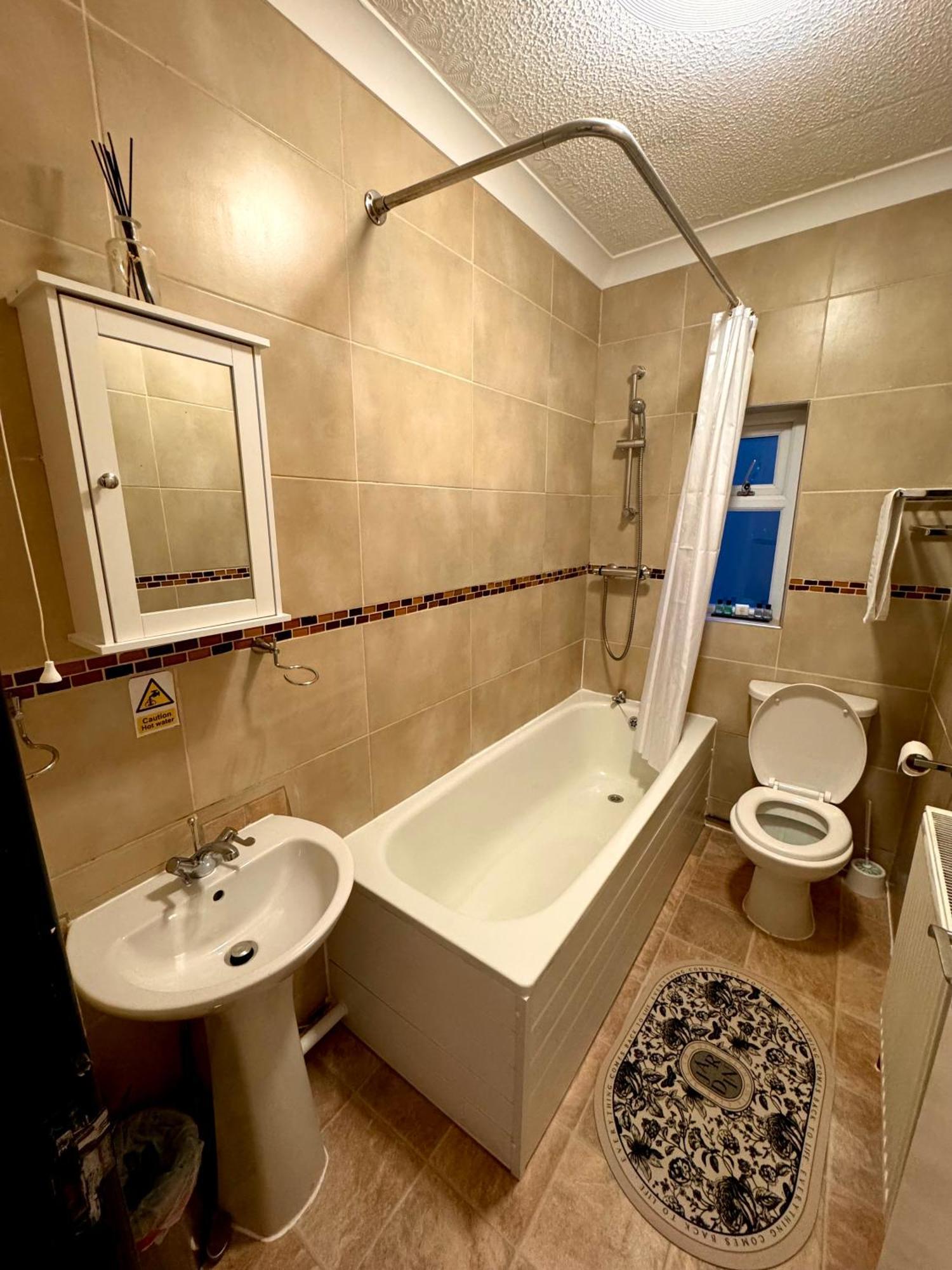 Coastal Park Accommodation Llanelli Dış mekan fotoğraf